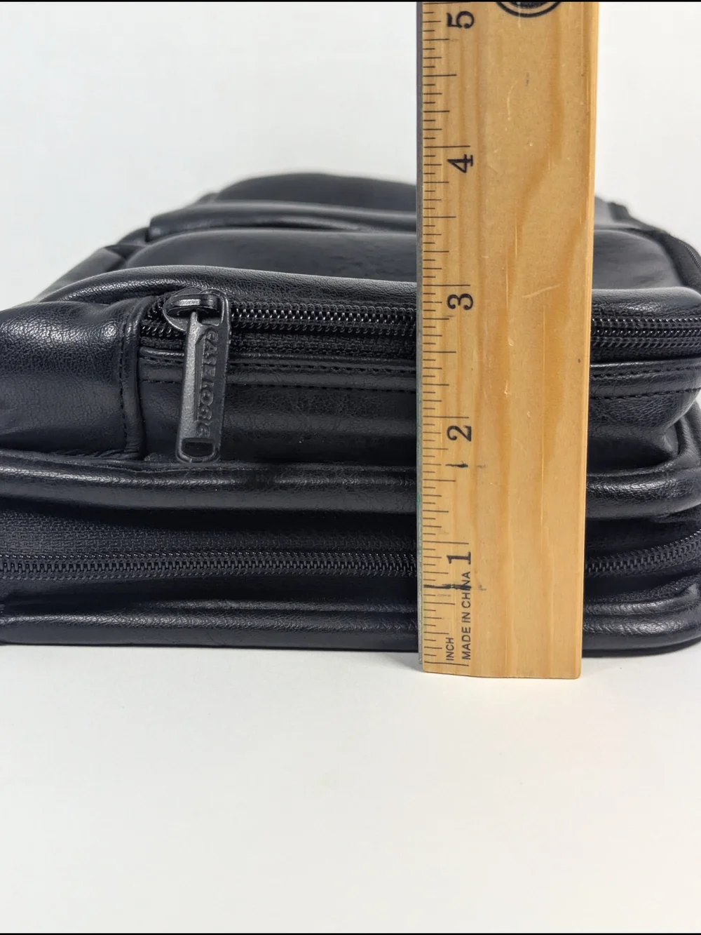 Case Logic Black Faux Leather CD Case & CD Player Holder Carrier